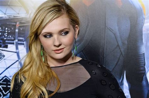 abigail breslin topless|Abigail Breslin on posing topless: Im almost 18